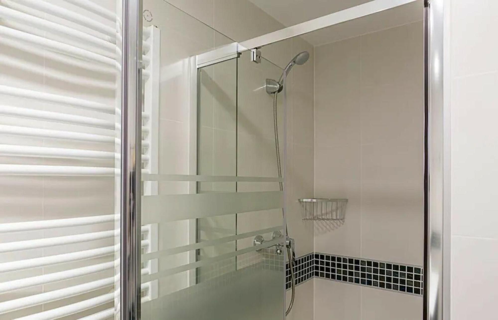 2Bedroom Duplex In Hortaleza Near Metro Madrid Exterior photo