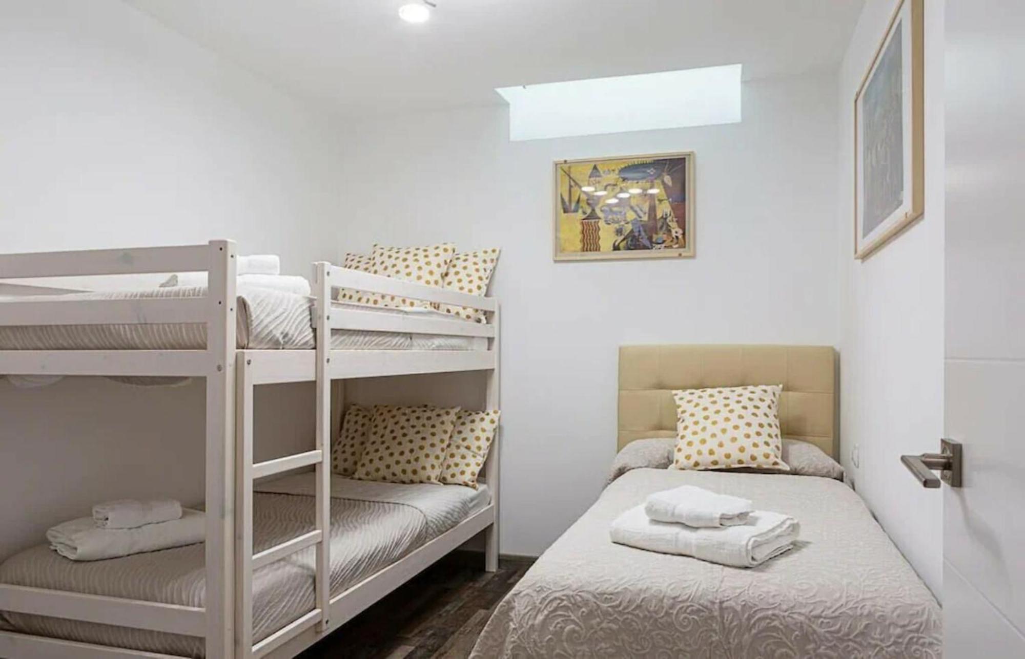 2Bedroom Duplex In Hortaleza Near Metro Madrid Exterior photo