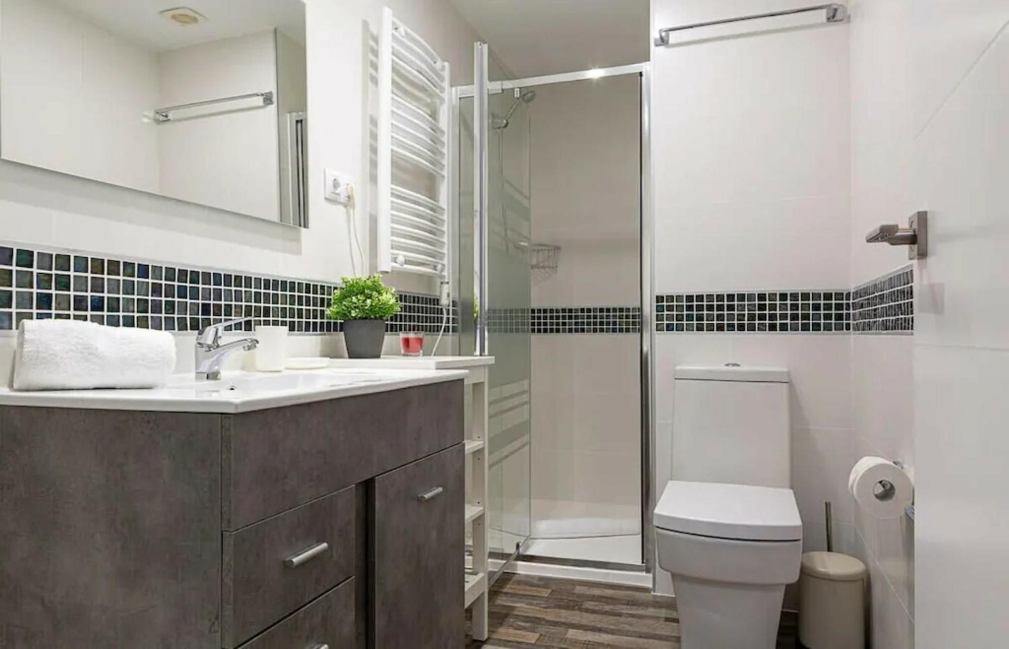 2Bedroom Duplex In Hortaleza Near Metro Madrid Exterior photo